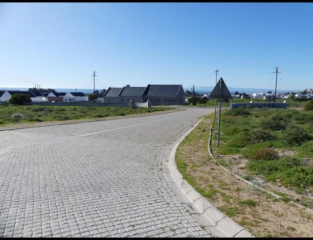 LAND FOR SALE IN HARBOUR LIGHTS